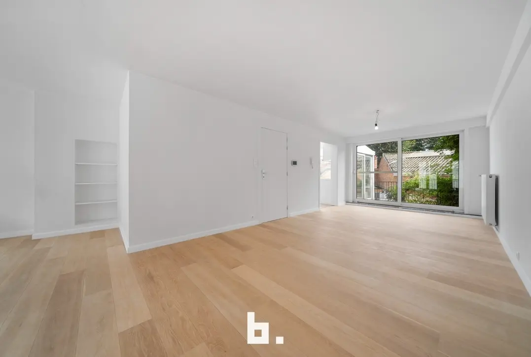 Instapklare woning met garage nabij de Coupure. - Brugge
