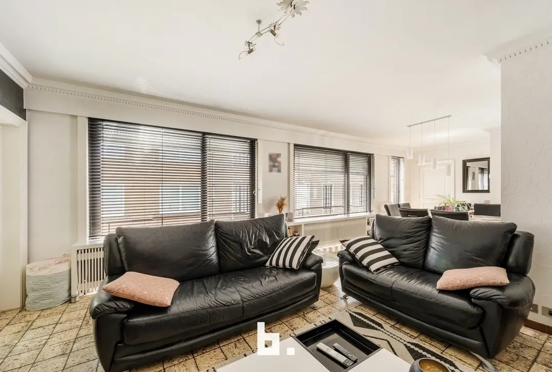 Handelshuis of investeringspand op fantastische ligging te Menen! - Menen - €315.000