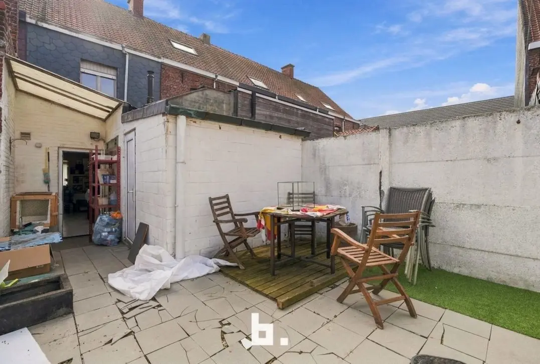 Gezellige rijwoning met garage in stadscentrum - Roeselare