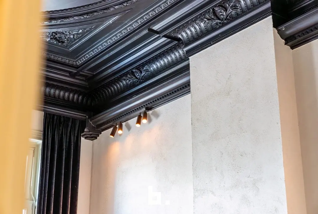 Exclusief neoclassicistisch herenhuis in hartje Roeselare - Roeselare