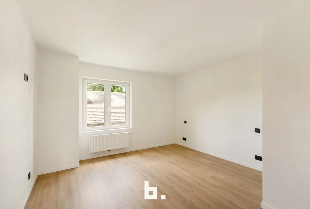Instapklare, luxueus gerenoveerde villa met praktijkmogelijkheden op toplocatie in Rumbeke - Roeselare