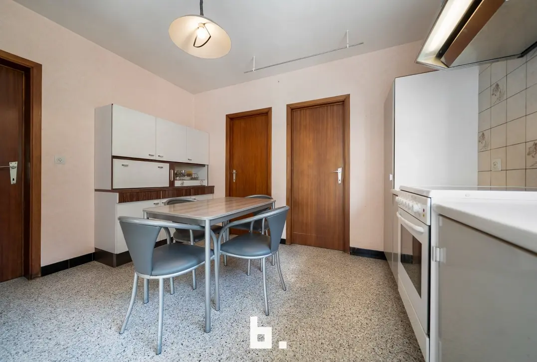 Karaktervolle laagbouwvilla op een perceel van 1.710 m² – Toplocatie in Oedelem - Oedelem