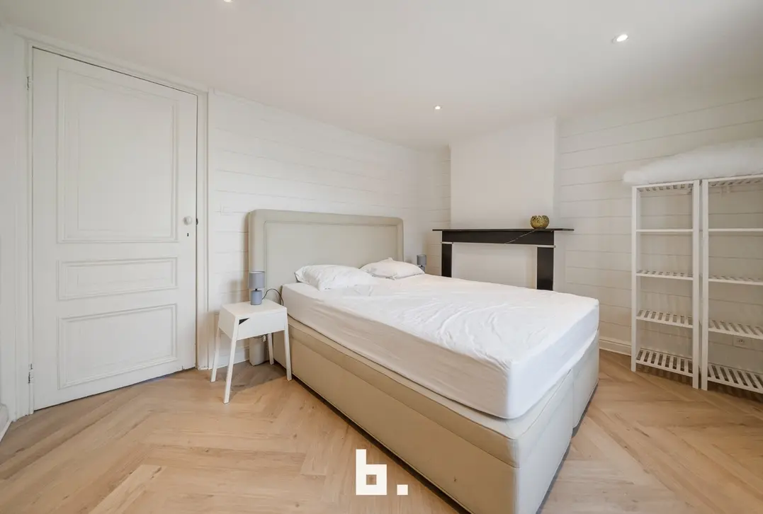 Uniek art deco herenhuis met 5 slaapkamers, 4 badkamers en 2 terrassen - Oostende