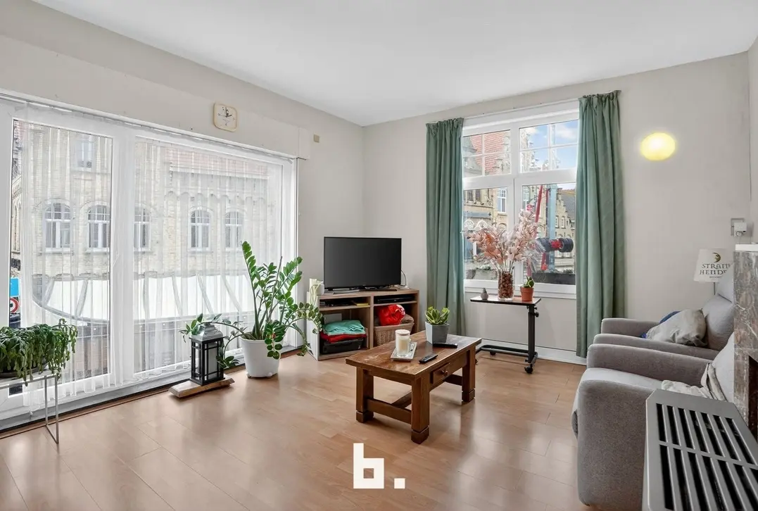 Tophorecazaak met woonst te koop op absolute A-locatie te Diksmuide - Diksmuide