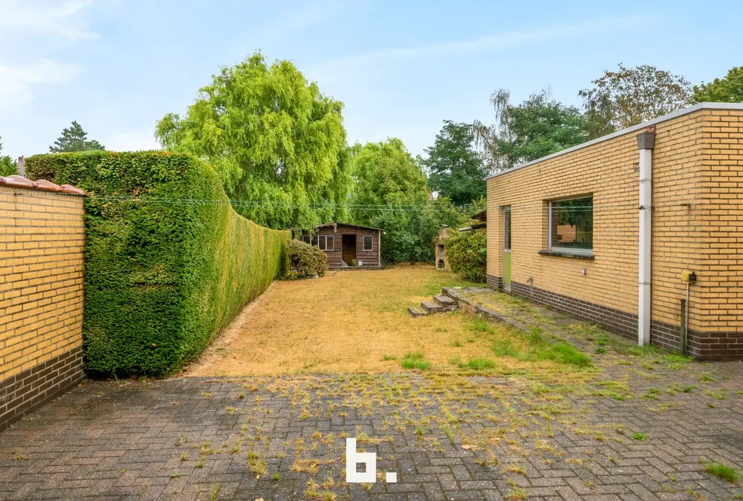 Halfopen bebouwing met 3 slaapkamers en garage op zeer gegeerde ligging! - Sint-Andries