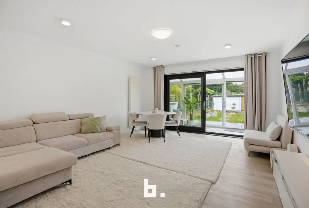 Energiezuinige, instapklare, gerenoveerde woning met zonnige tuin - Roeselare