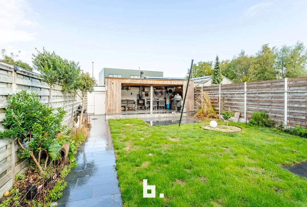 Zeer ruime instapklare woning te Marke! - Marke - €299.000