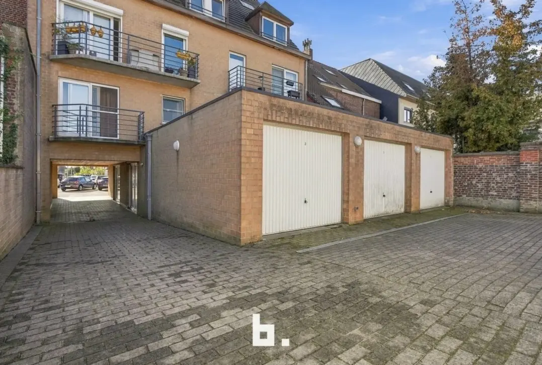Instapklaar 2-slaapkamerappartement op topligging aan station Tielt - Tielt