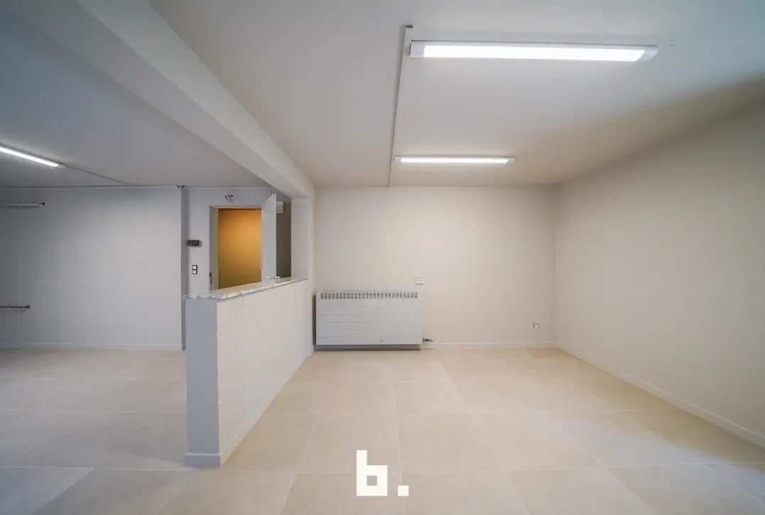 Handelspand te huur op toplocatie in Roeselare - Roeselare