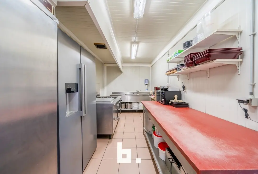 Grote woonst met atelier  - Roeselare
