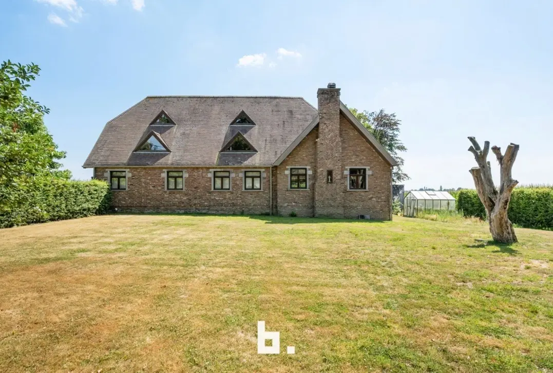 Exclusief wonen in een oase van groen, RIANTE villa met binnenzwembad op 4.192m²!  - Tielt