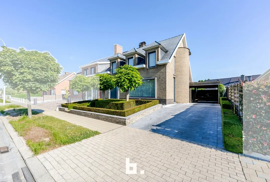 Halfopen gezinswoning in Harelbeke te koop - Harelbeke