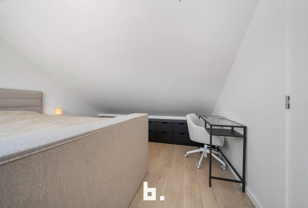 Perfect instapklare woning met gezellige tuin op uitstekende ligging - Sint-Kruis