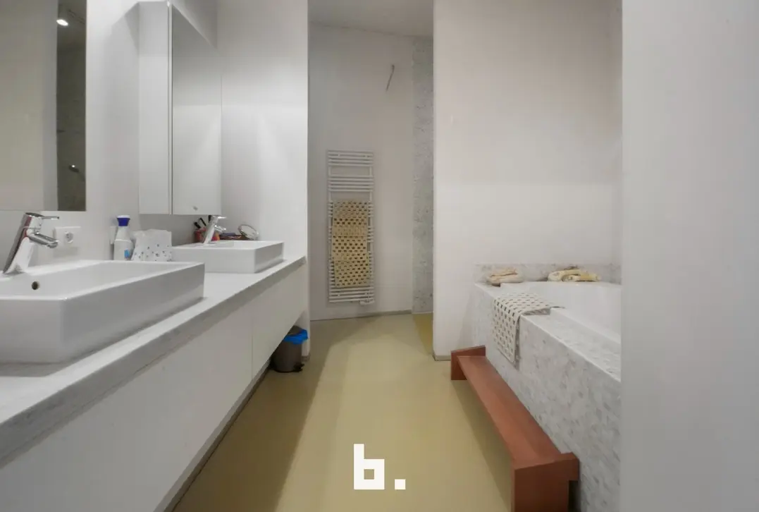 Unieke industriële loft te huur in Kortrijk - Kortrijk