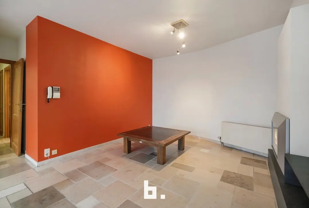 Instapklaar appartement met heel ruim terras op centrale ligging in Roeselare - Roeselare