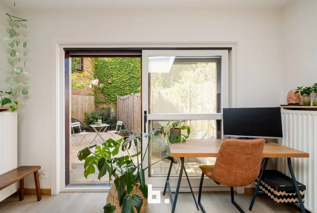 Volledig gerenoveerde woning te Kortrijk! - Kortrijk - €275.000