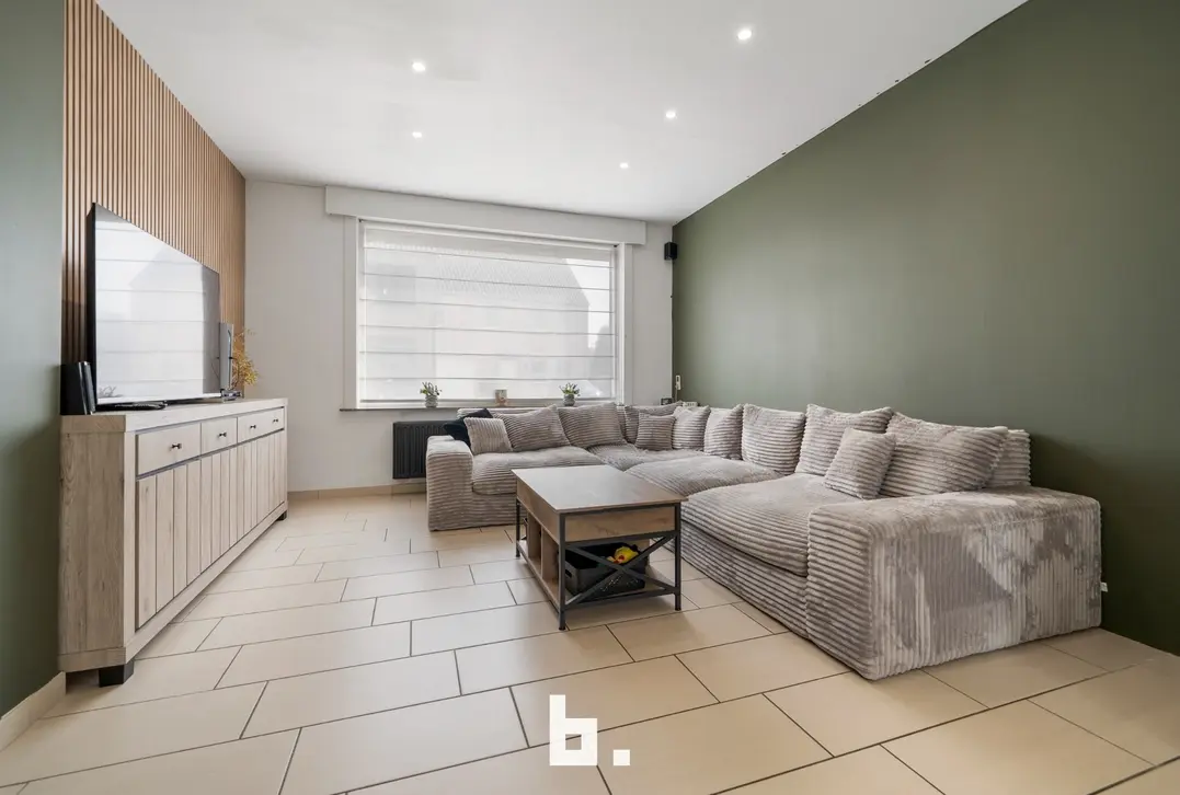 Ruime woning met groote tuin en garage te Hertsberge - Oostkamp