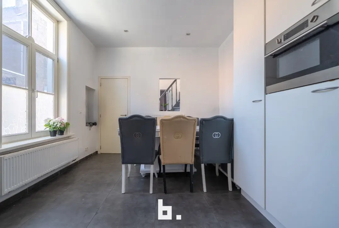 hoekwoning met 4 slaapkamers op zeer mooie locatie te centrum Brugge - Brugge