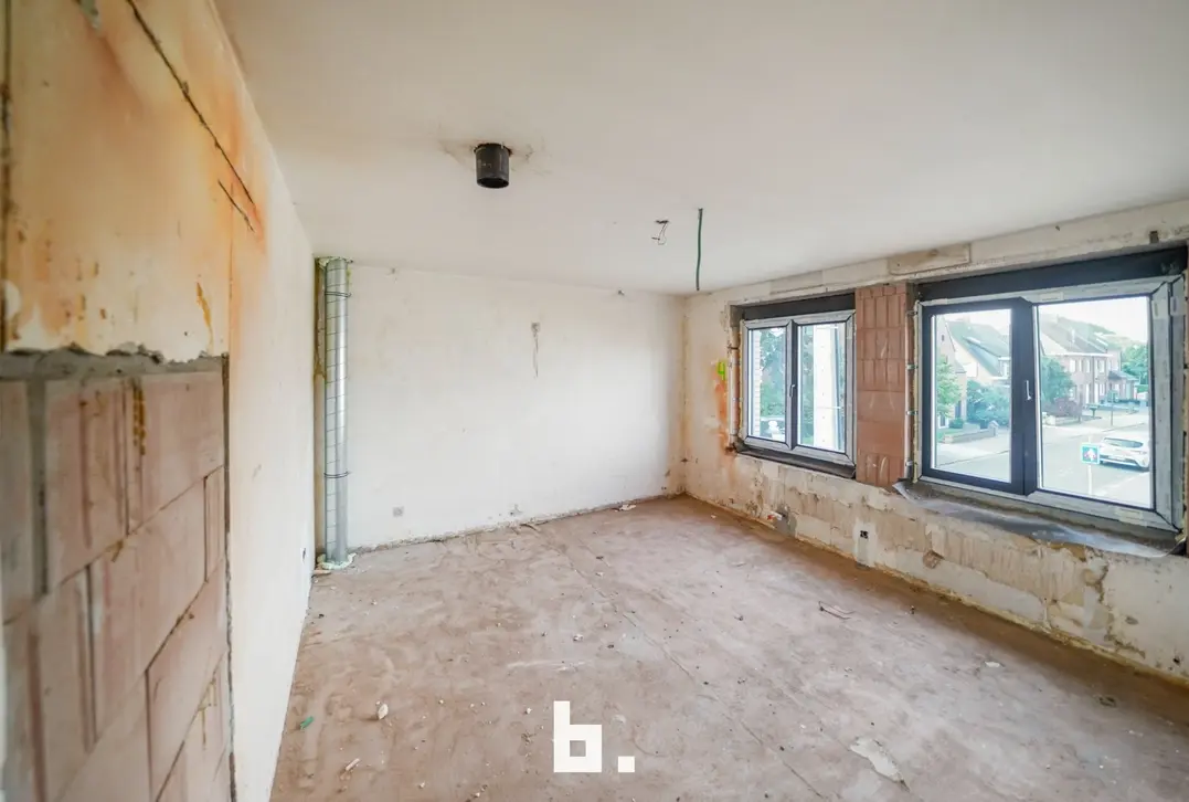 Gerenoveerde rijwoning  - Eernegem