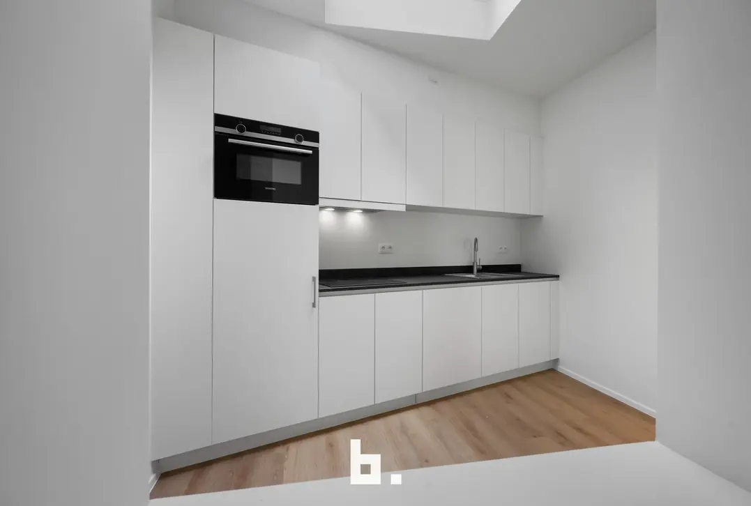 Volledig vernieuwde woning pal in het centrum - Kortrijk