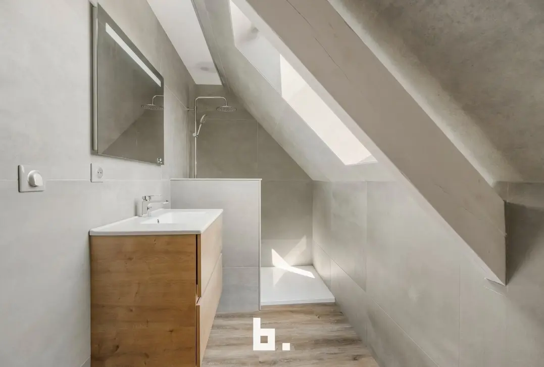 Gerenoveerde woning met 4 slaapkamers te Wevelgem! - Wevelgem - €249.000