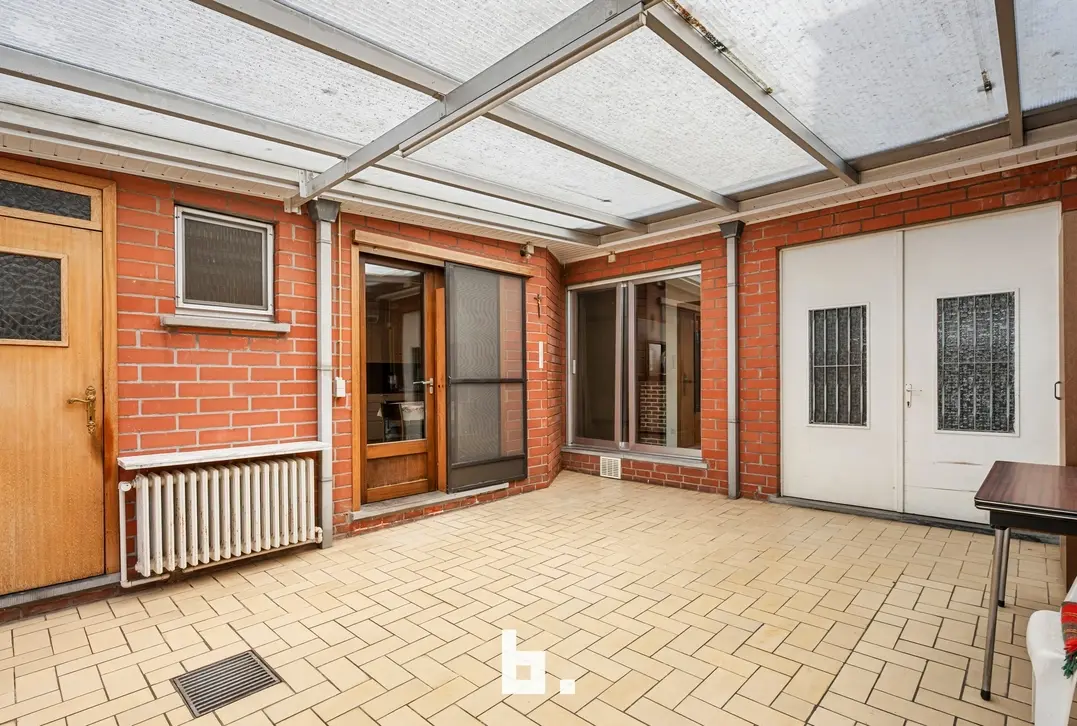 Verrassend ruime gezinswoning met 222 m² bewoonbare oppervlakte op toplocatie in Tielt - Tielt