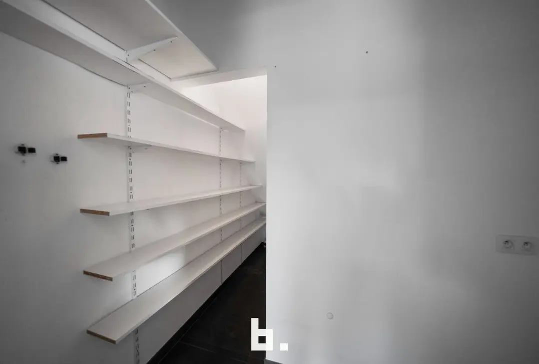 Halfopen woning met garage en tuin in Sint-Andries - Sint-Andries