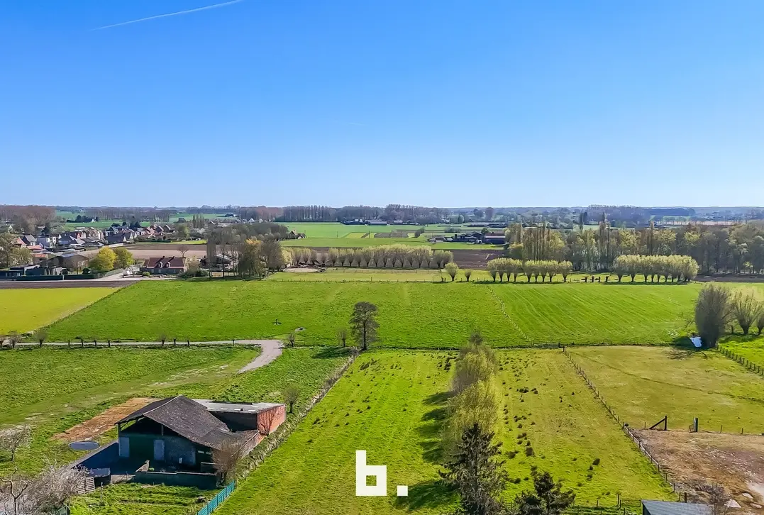  Ruime rijwoning in hartje Sijsele met open zicht op de velden! - Sijsele