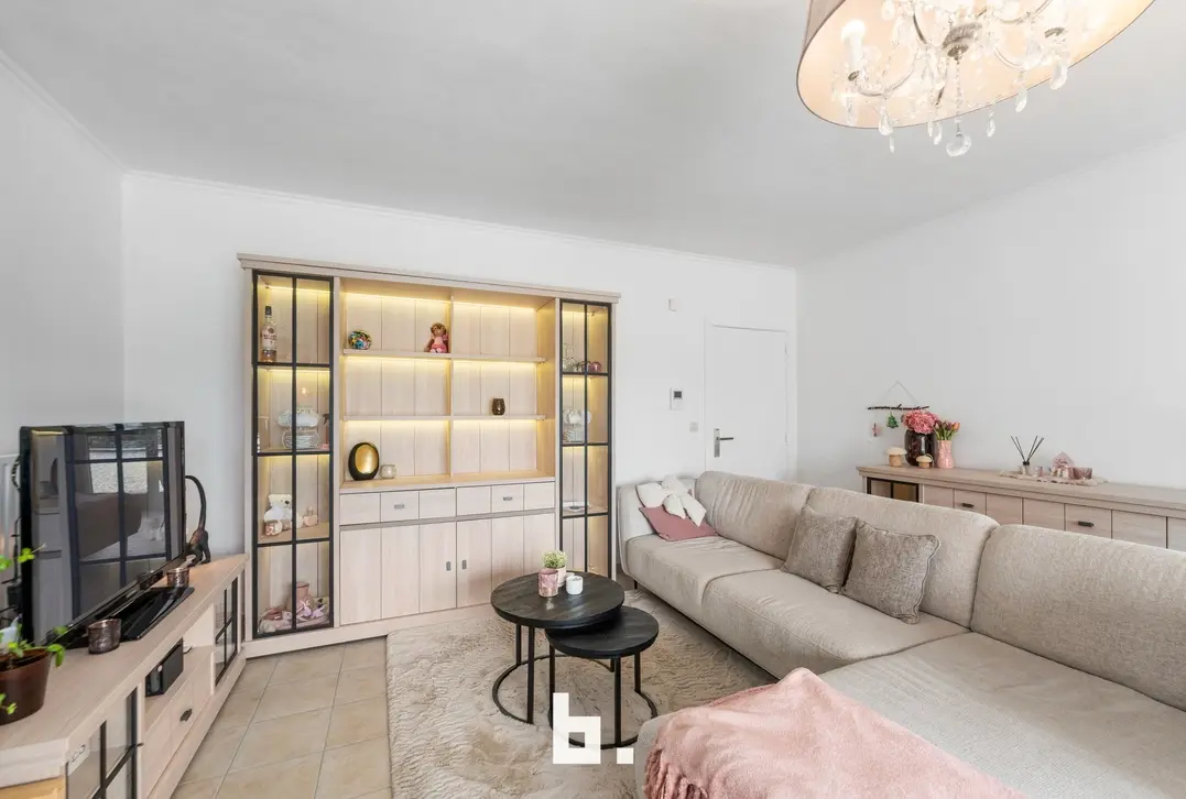 Instapklaar appartement in Kuurne met zonneterras en autostaanplaats - Kuurne