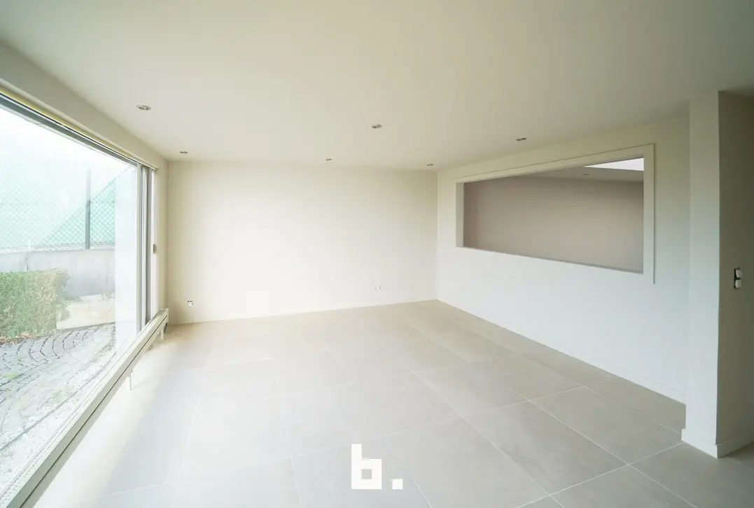 Handelspand te huur op toplocatie in Roeselare - Roeselare