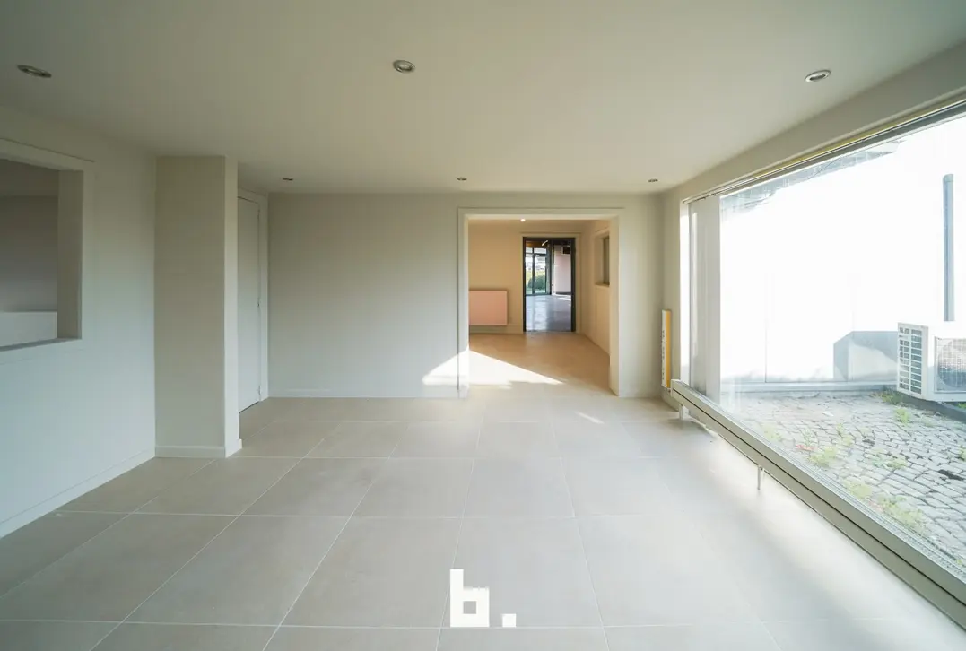 Handelspand te huur op toplocatie in Roeselare - Roeselare