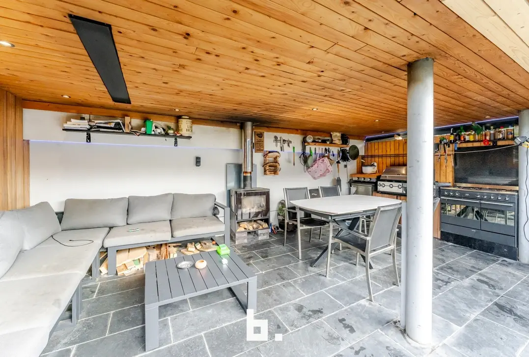 Zeer ruime instapklare woning te Marke! - Marke - €299.000