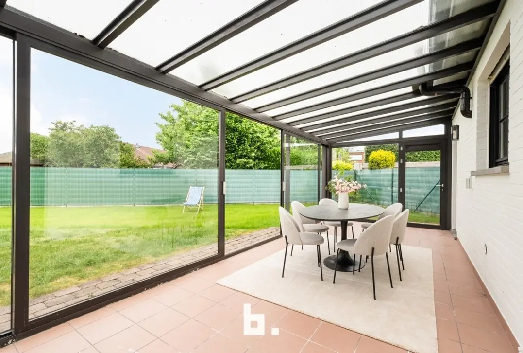 Instapklare alleenstaande woning op topligging - Oostkamp
