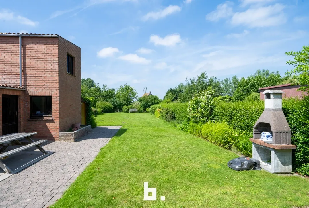 Open bebouwing met veel potentieel op een prachtig groen perceel in Oudenburg - Oudenburg