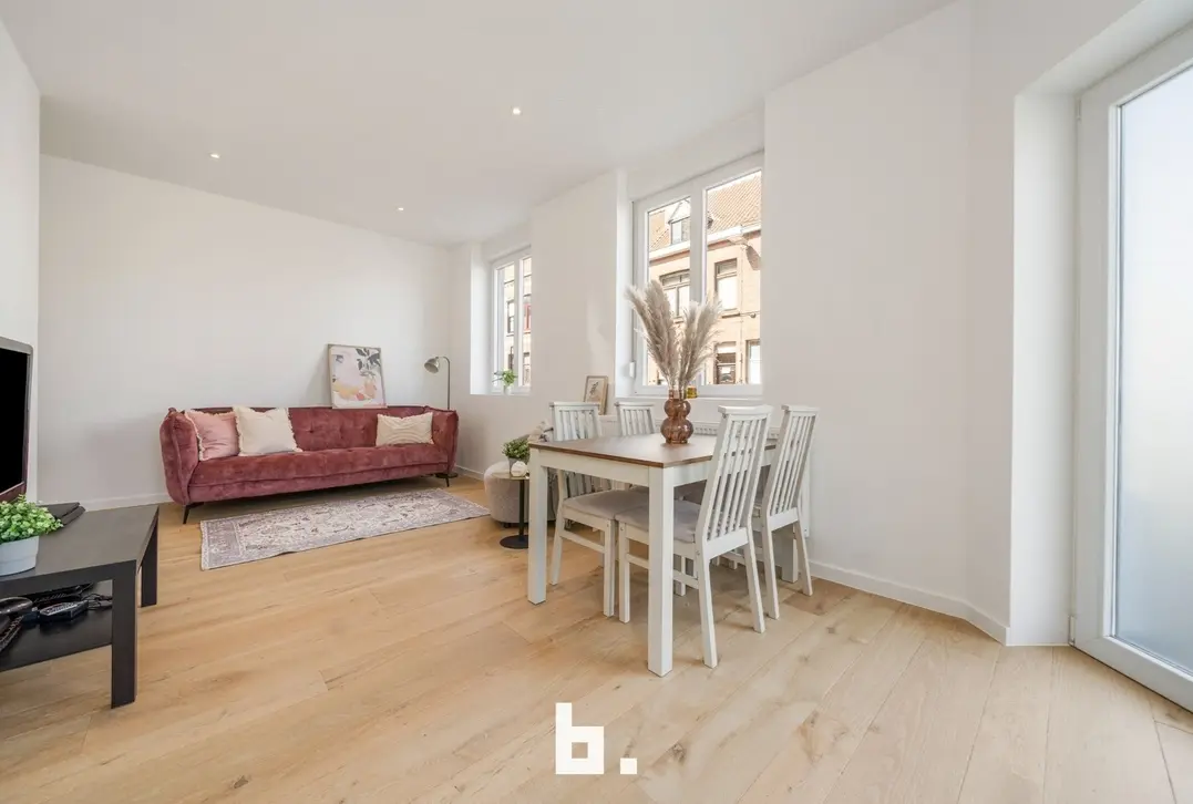 Volledig gerenoveerde woning (gezinswoning/kangoeroe/co-housing) - Sint-Andries