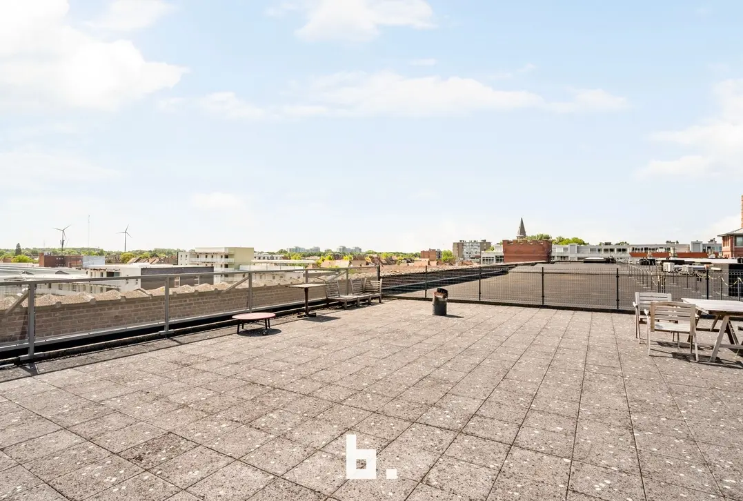 Exclusieve loft met industriële klasse nabij centrum Kortrijk - Spinnerijkaai 45  bus 119, 8500 Kortrijk - €545.000
