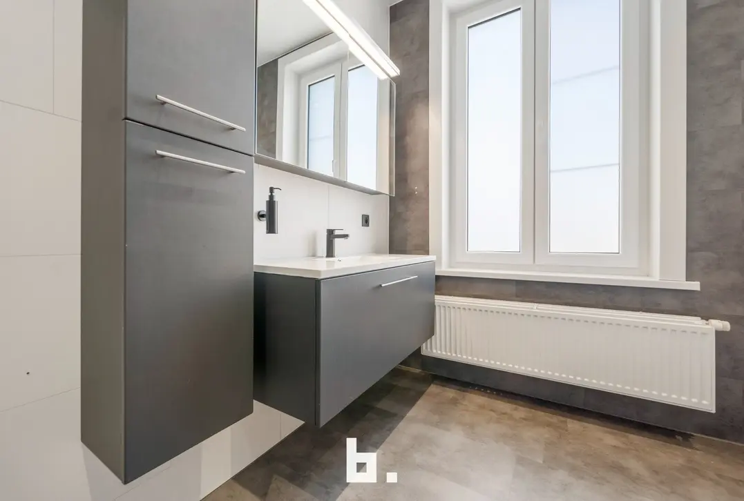 Prachtige gerenoveerde energiezuinige woning op een steenworp van de historische binnenstad! - Brugge