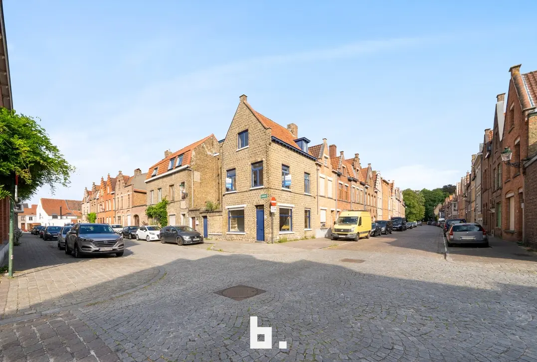 Prachtige renovatie hoekwoning in centrum Brugge - Brugge