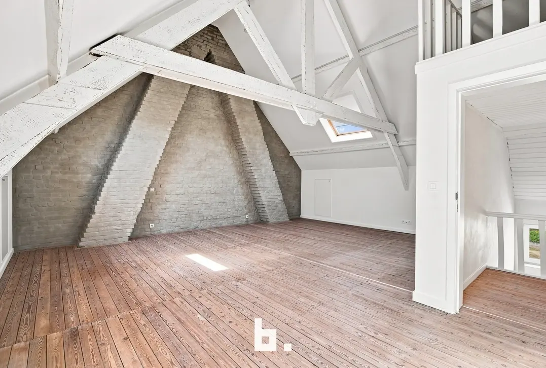 Karaktervolle stadswoning met 4 slaapkamers in hartje Roeselare - Roeselare