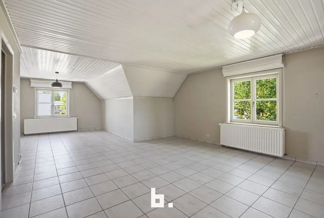 Handelspand met woonst op toplocatie - Moorslede