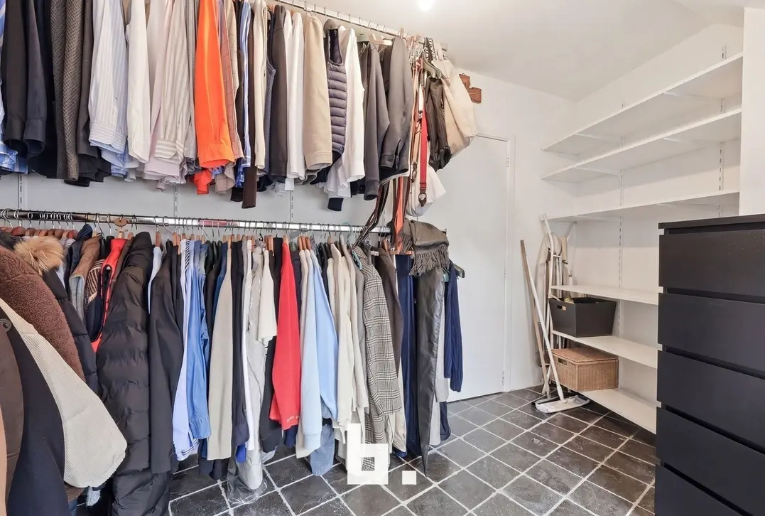 Commercieel handelspand met instapklare woonst op topligging in Roeselare - Roeselare