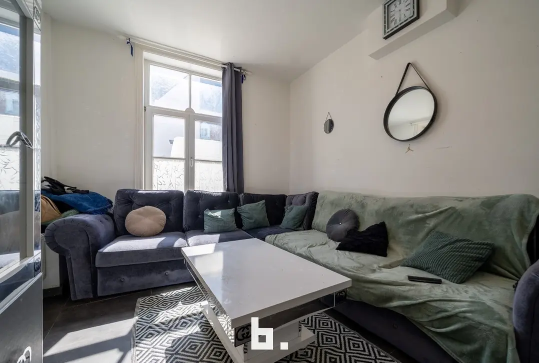 Instapklare hoekwoning met 4 slaapkamers op zeer mooie locatie te centrum Brugge - Brugge