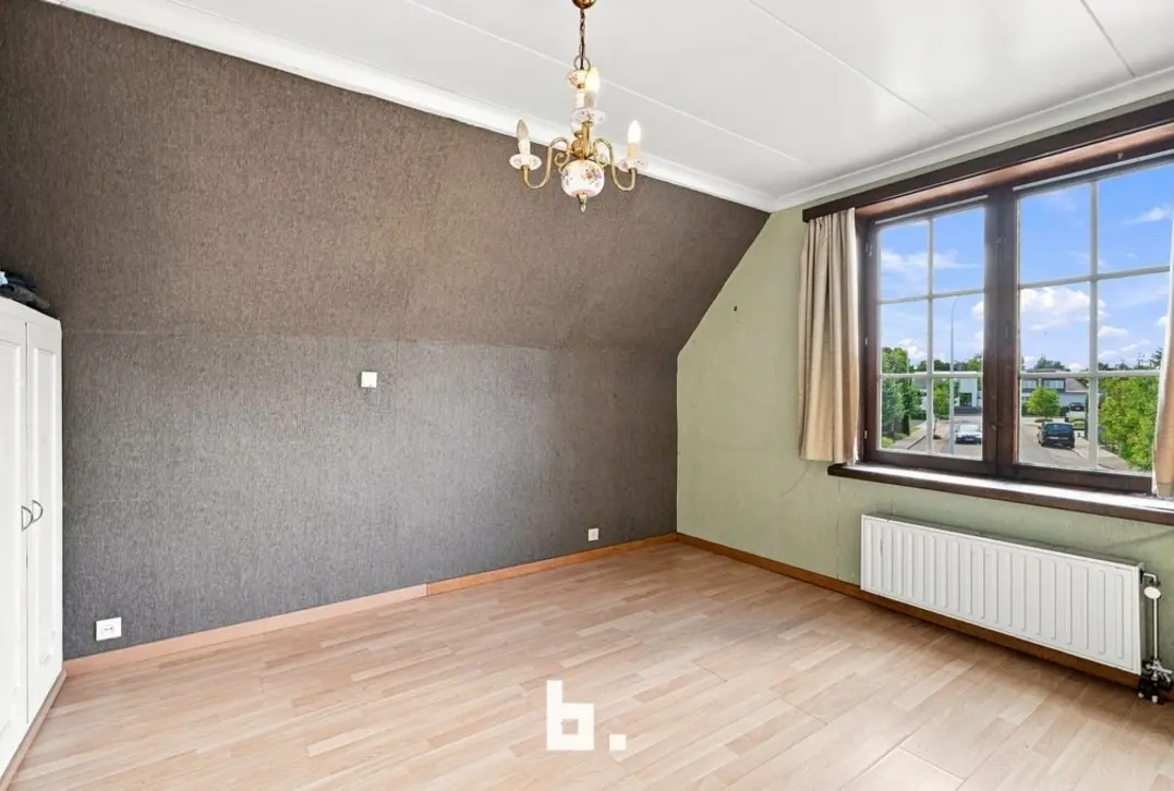 Ruime woning met 4 slaapkamers op prachtig perceel - Roeselare