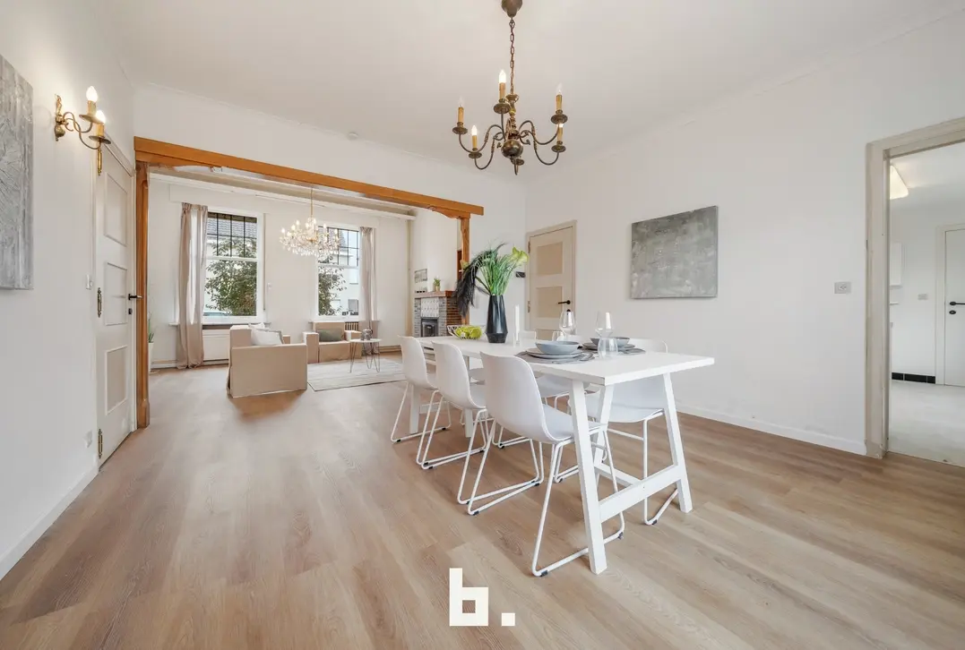 Energiezuinige gezinswoning met 3 slaapkamers en zonnige tuin te Brugge. - Brugge