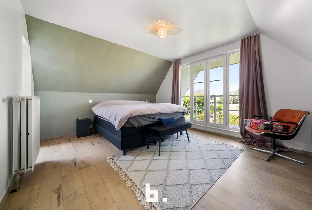 Knappe villa met praktijk in doodlopende straat - Torhout