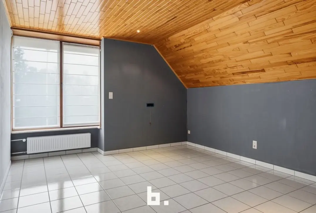 Karaktervolle villa met loods, 36 zonnepanelen en tal van mogelijkheden!  - Tielt