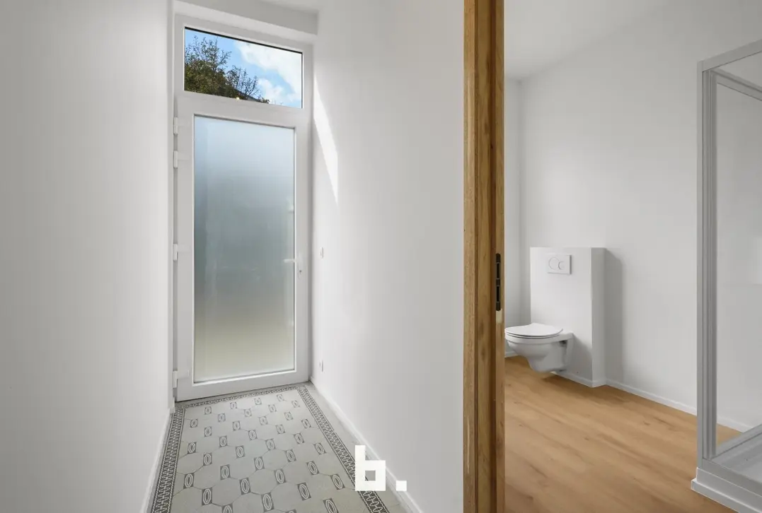 Volledig vernieuwde woning pal in het centrum - Kortrijk