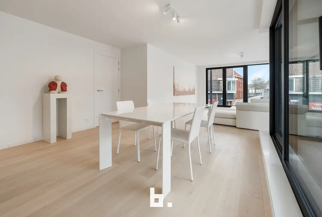 Exclusief nieuwbouwappartement met 3 slpks en 2 badkamers in Residentie Sint-Amandus-Zwevegem-€529.830