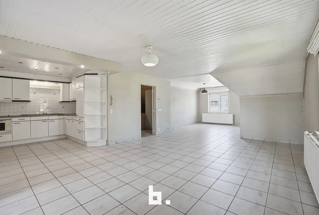 Handelspand met woonst op toplocatie - Moorslede