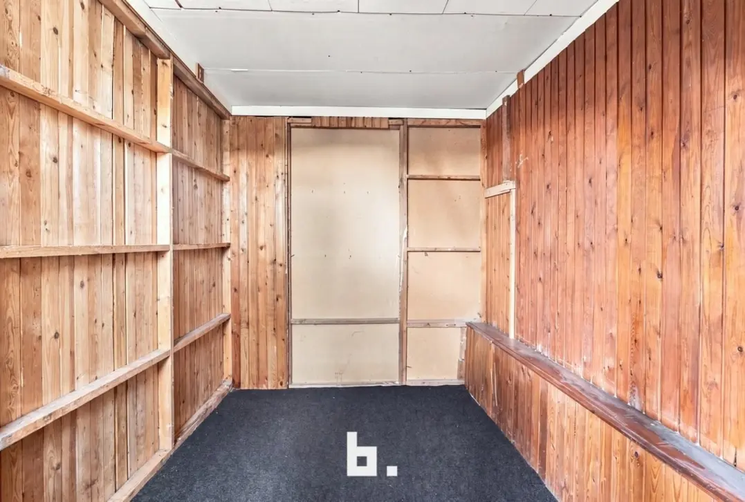 Ruim appartement met 3 slaapkamers en parkeerplaats, interessante investering! - Roeselare